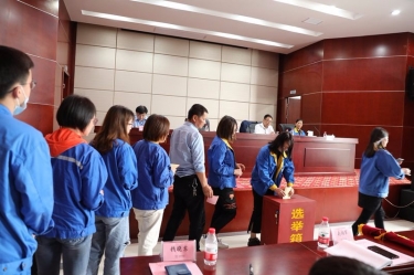 pp电子纸业工会第七届会员代表大会圆满进行