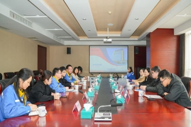 市委常委、宣传部部长沈志凤光临pp电子纸业慰问高端人才